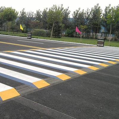 道路斑馬線
